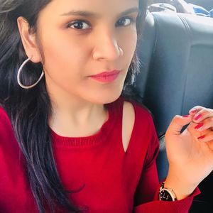 Meet your Posher, Sonali